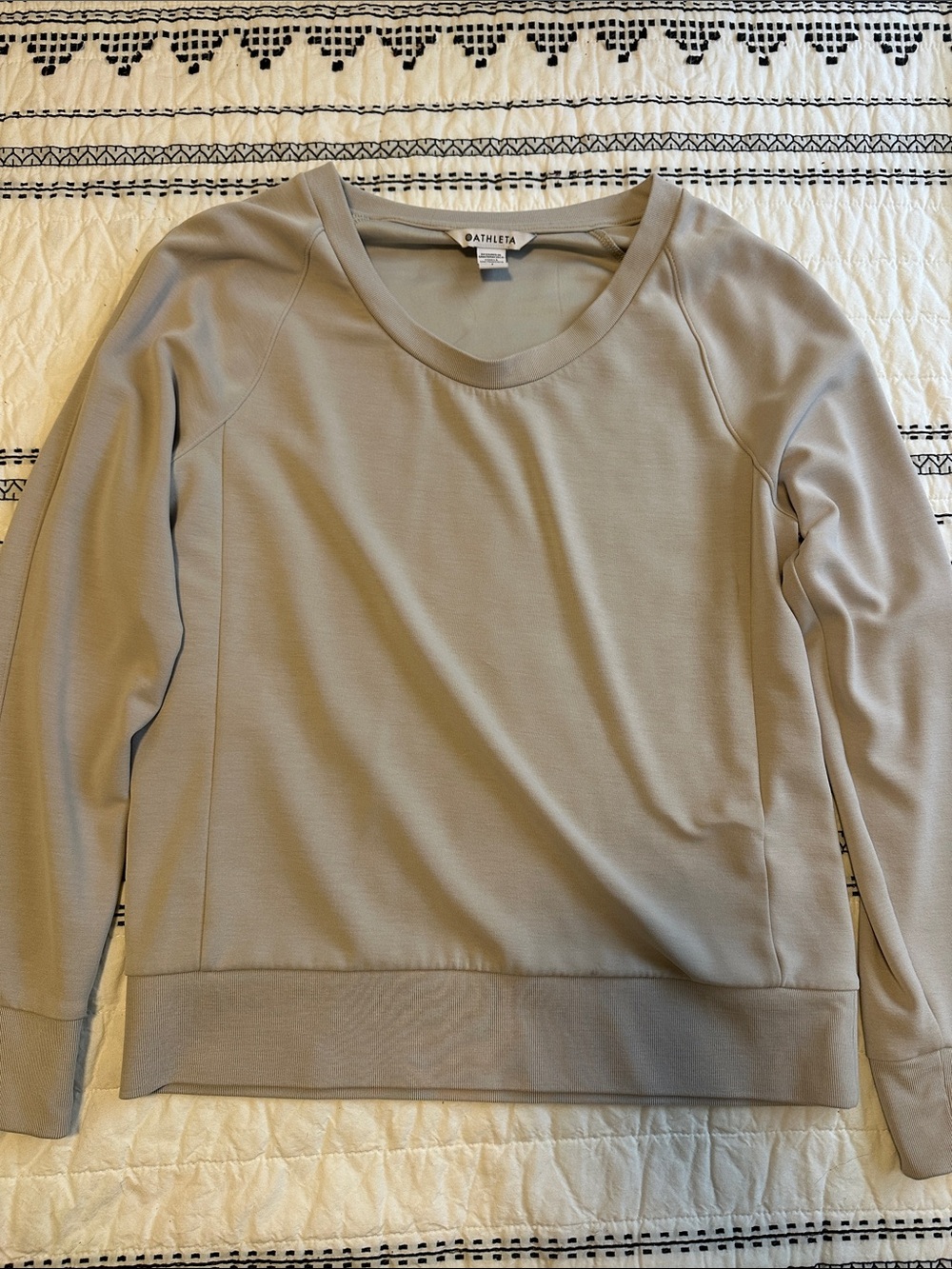 Athleta Crewneck Pullover Sweatshirt in Taupe Gray